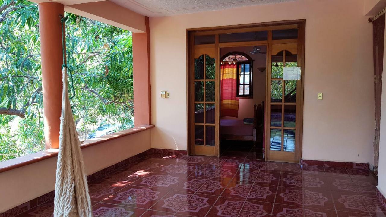 Villa Mango Hostel Пуерто Ескондидо Екстериор снимка