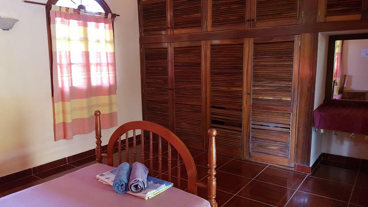 Villa Mango Hostel Пуерто Ескондидо Екстериор снимка
