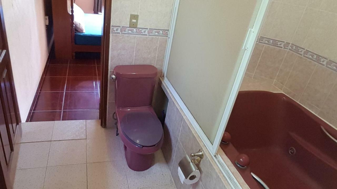 Villa Mango Hostel Пуерто Ескондидо Екстериор снимка
