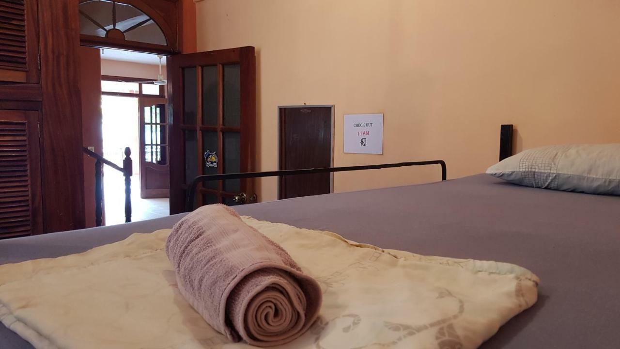 Villa Mango Hostel Пуерто Ескондидо Екстериор снимка