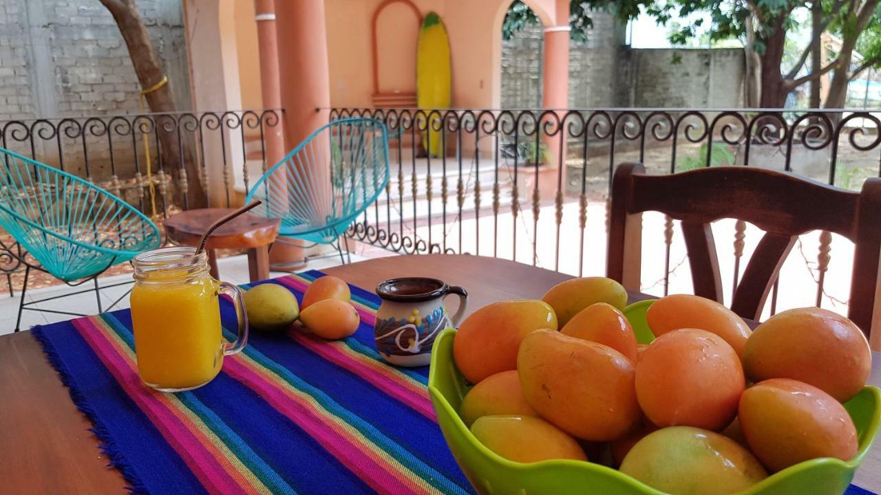 Villa Mango Hostel Пуерто Ескондидо Екстериор снимка