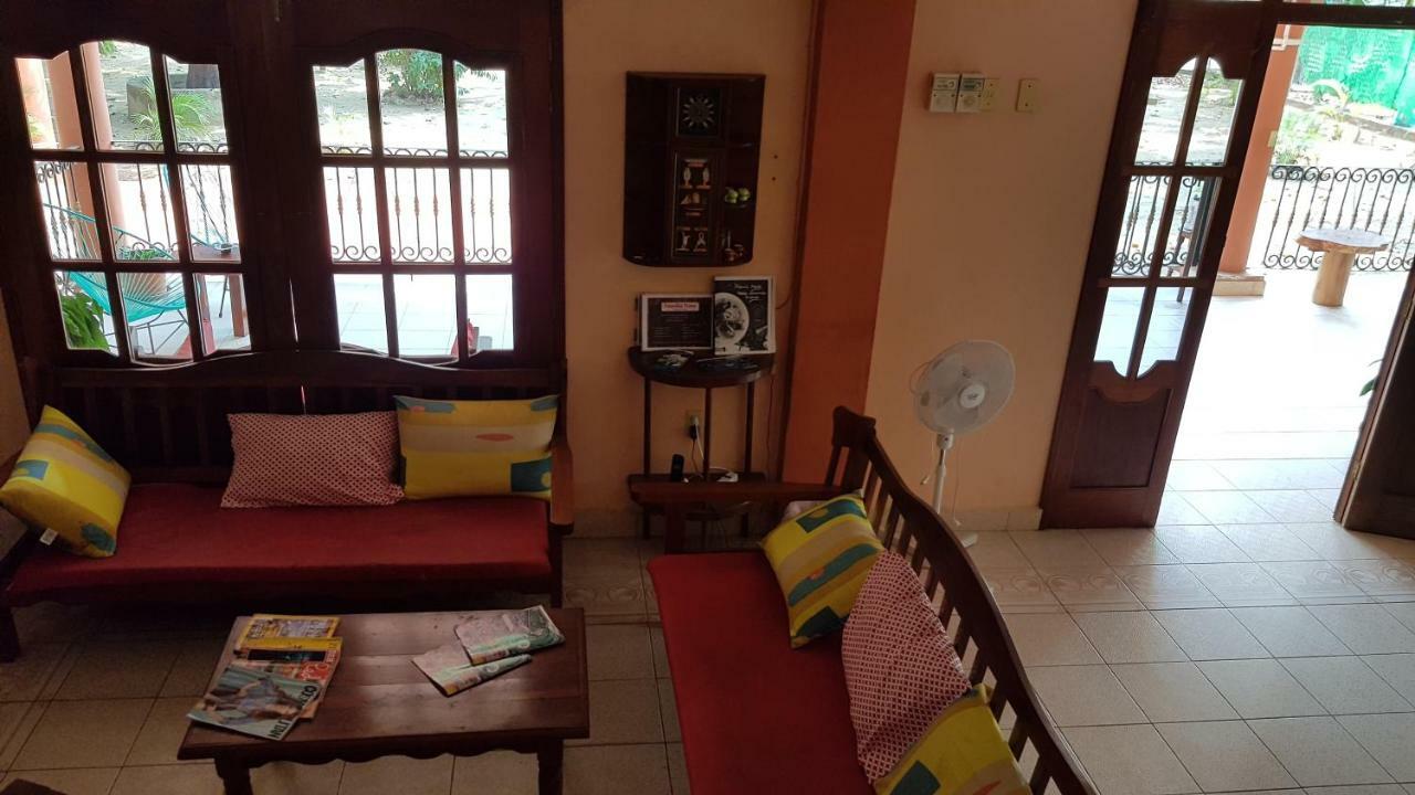 Villa Mango Hostel Пуерто Ескондидо Екстериор снимка