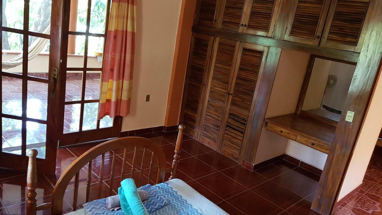 Villa Mango Hostel Пуерто Ескондидо Екстериор снимка